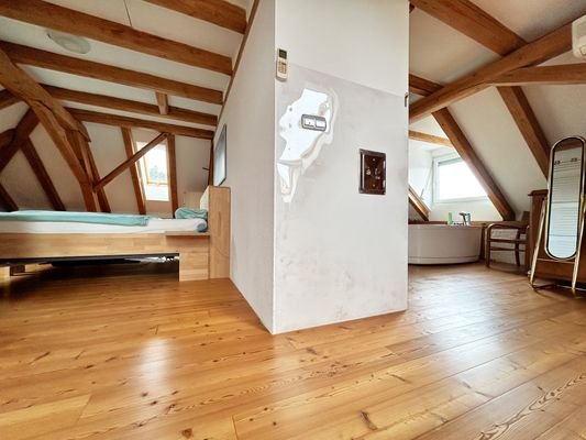 OG Schlafzimmer Bad