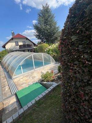 Blick von der Weide zum Haus