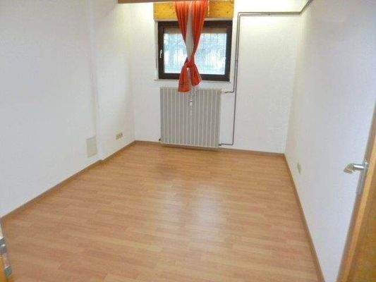 10-Hobbyraum im Souterrain .JPG