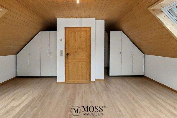 Schlafzimmer I 2.OG KI