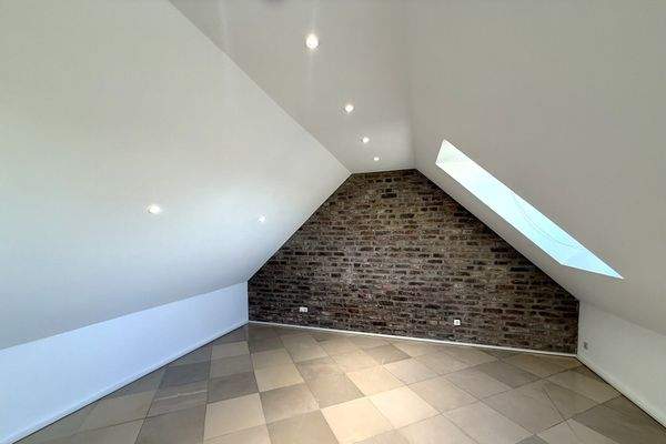 mit angenehmer Lichtstimmung