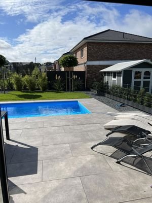 Terrasse mit Pool