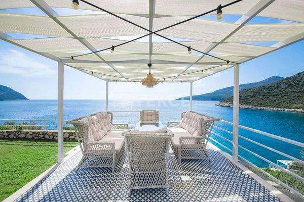 Luxury Seafront Villa with Private Pier in Kaş Kalkan
