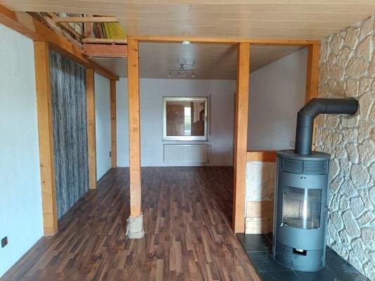 Wohnzimmer mit Kamin