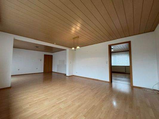 Wohn-und Esszimmer im EG