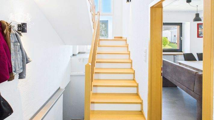 CAM01984G0-PR0423-STILL015