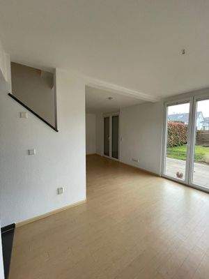 Wohn-Esszimmer_Zugang zur Terrasse_Garten