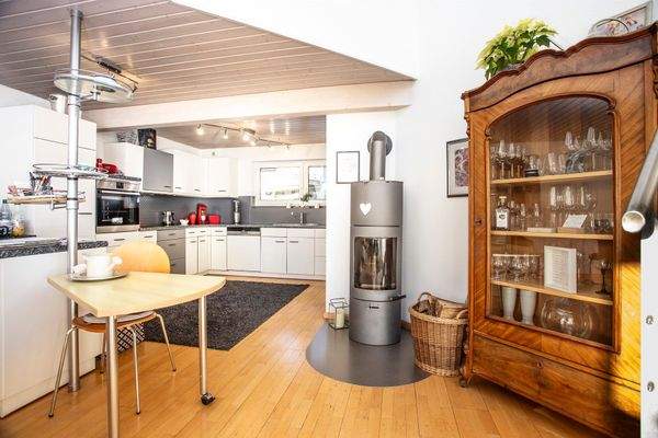 Küche mit Essbereich