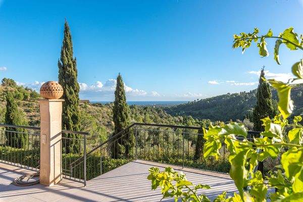 Panoramablick aufs Meer