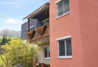 Außenansicht mit Terrasse