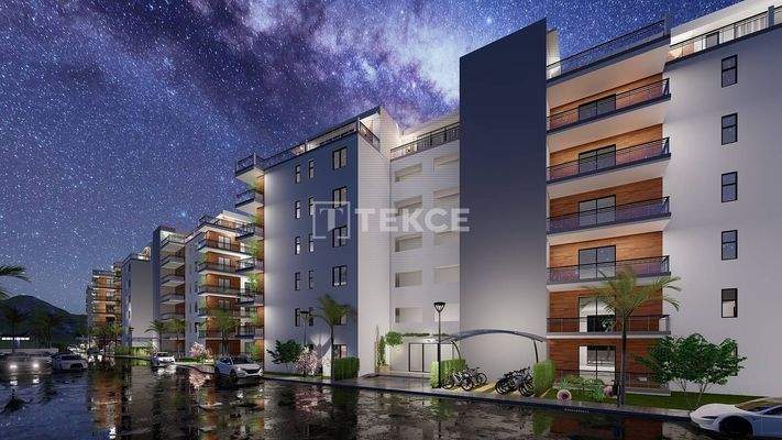 Flats Near the Sandy Beaches in Long Beach İskele