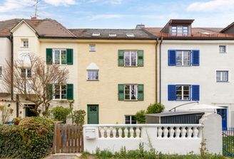 Stilvoll saniertes Reihenhaus