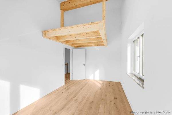 Muster Schlafzimmer mit Galaerieeinbau