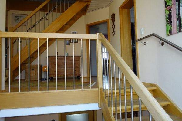 Treppenaufgang OG und DG.JPG