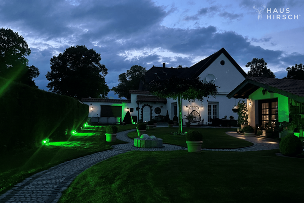 Garten mit Beleuchtung 