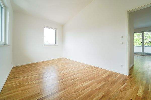 Kinder-/ Arbeitszimmer