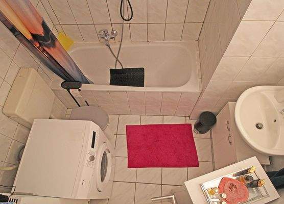 Wohneinheit 2 - Badezimmer