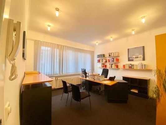 Büro (2)