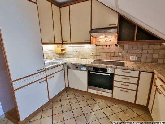 05 Küche mit EB-Küche im 4 OG a
