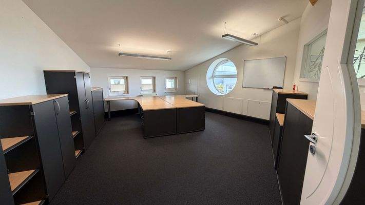 2025-10-30 13.12.35.jpg