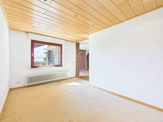 Bungalow zum Vollenden in Top-Lage von Gersweiler