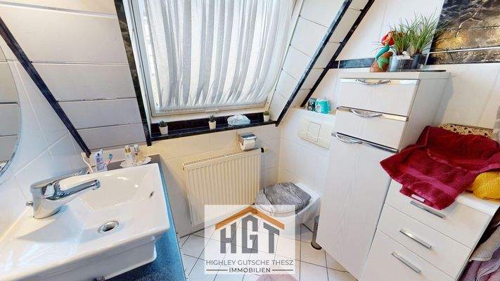 Badezimmer OG Wohnung