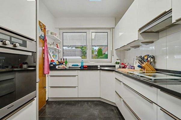 Haupthaus (Einbauküche 6,14 m²)