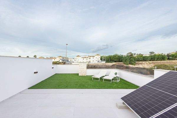 Semi-Detached Villas with Private Pools Near Golf Course in Orihuela