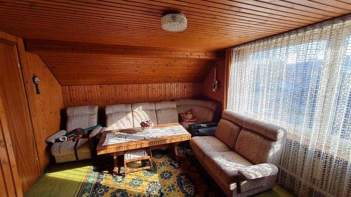 Wohn-Schlafzimmer im Dachgeschoss