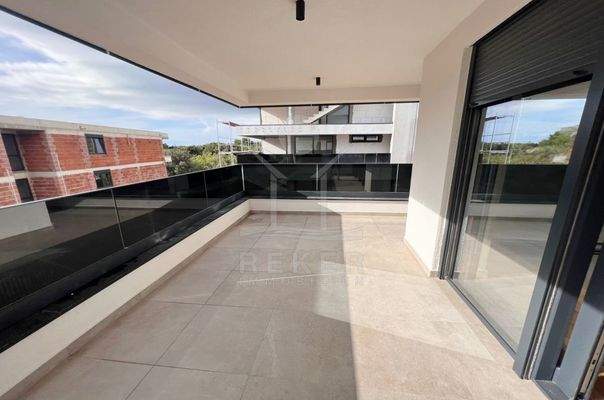 Großzügiger Wohnraum mit modernen Annehmlichkeiten