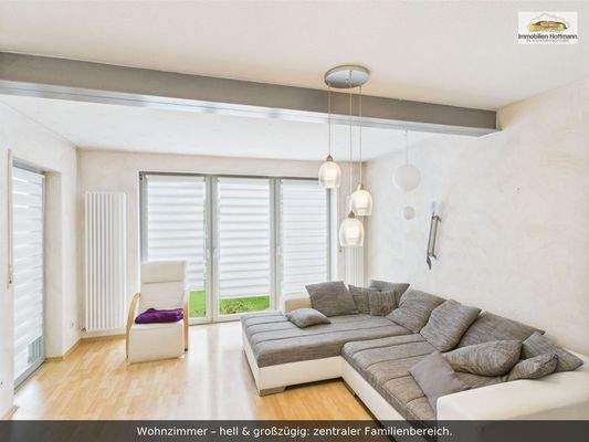 04_Wohnzimmer_hell_grosszuegig