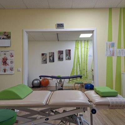 Verbindungstür zw. 1. u. 2. Behandlungsraum