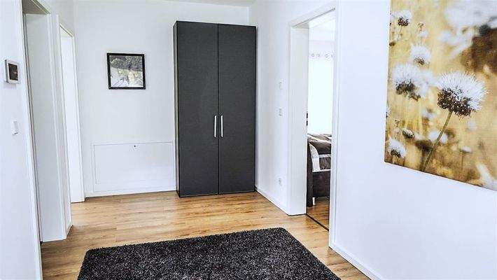 Diele OG mit Zugang zu 3 Schlafzimmern