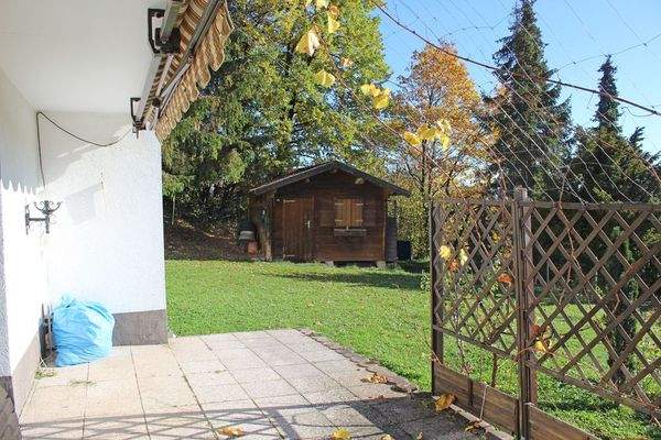 Ansicht UG-Terrasse zum Gartenhaus