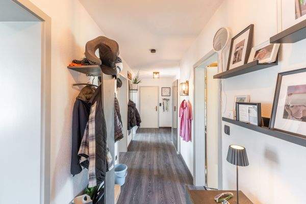 Diele, Wohnung Zwei (OG)