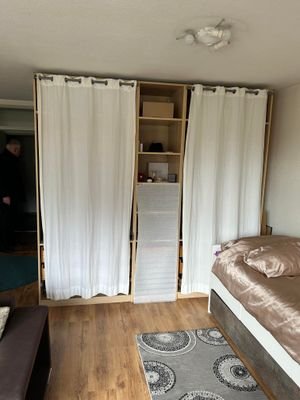 Kleiderschrank