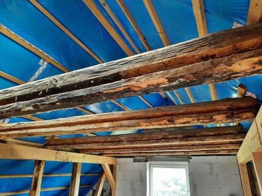 Unausgebautes DG 2. Whg. 1