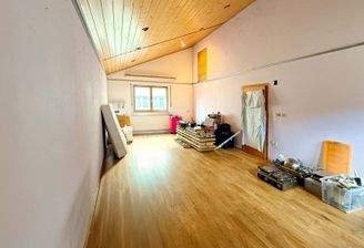 Zimmer im Anschluss an den Laden EG