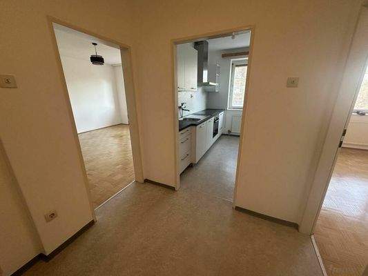 Essdiele Blick zum Balkonzimmer