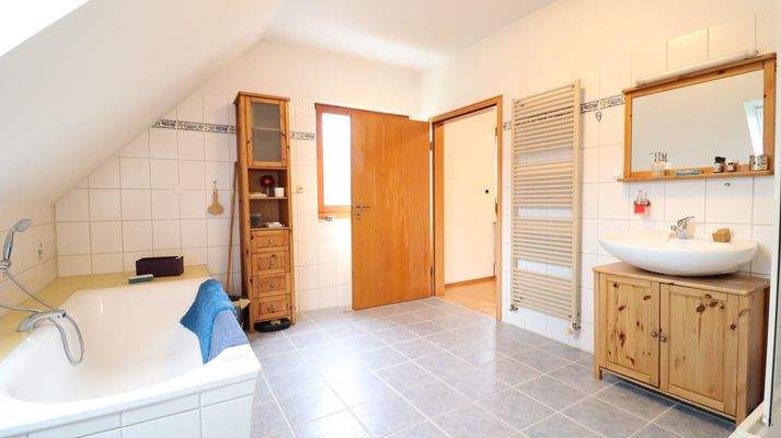 Tageslichtbad DG Ansicht 2