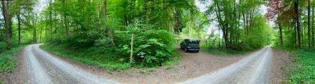 Wohnhaus Westseite u Zuwegung panorama.jpeg