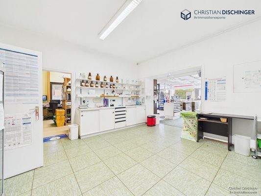 Verkaufsfläche / Büro