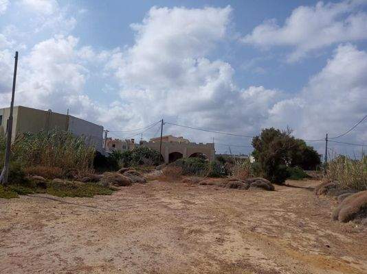 Ein wirklich erstaunliches Grundstück am Meer in Stavros, Chania
