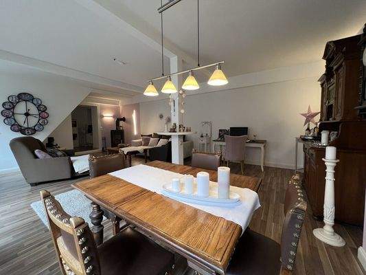 Wohn- und Essbereich