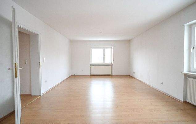 Schlafzimmer 2 von 3 OG