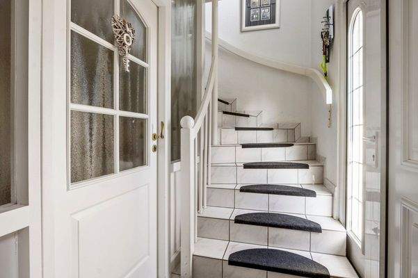 Aufgang zur OG Wohnung