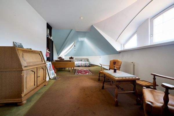 großes Schlafzimmer 