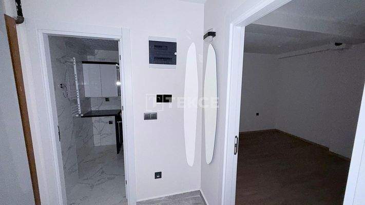 Brand-New Apartment in with Parking Near the Metro in İzmir Karşıyaka