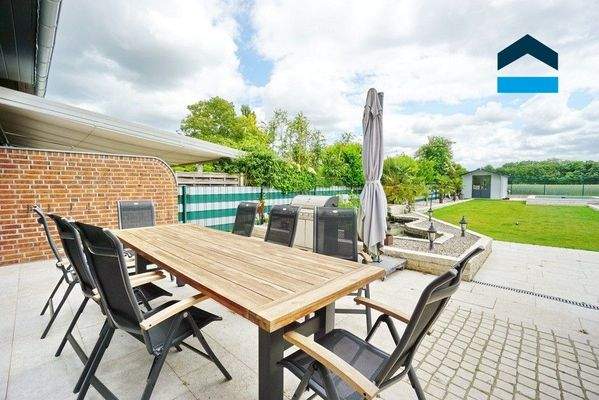 ... mit Zugang zur Terrasse