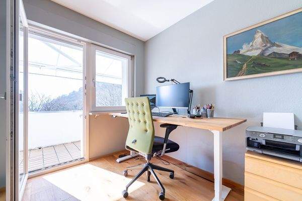 Kinderzimmer II oder Arbeitszimmer mit Balkon